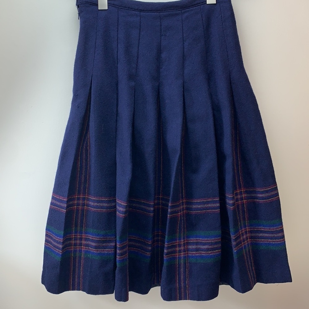 Equorian wool blue plaid pleated skirt vintage vibe 12